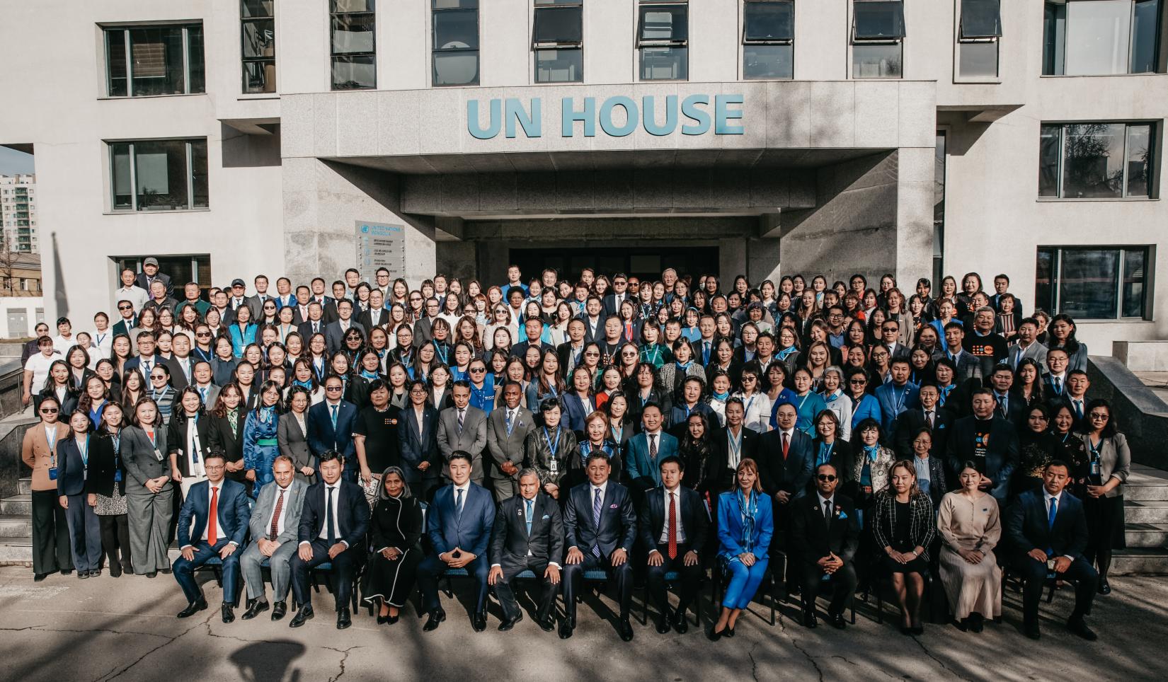 President with all UN staff