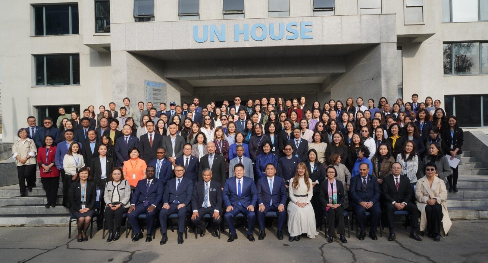 UN Family with PM Oyun-Erdene