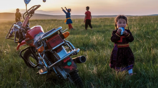 children play in the field